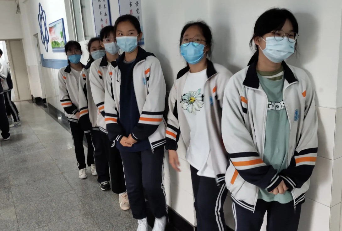 高考体检要全部脱光光？高三学生党表示很尴尬，医生：我也不想看