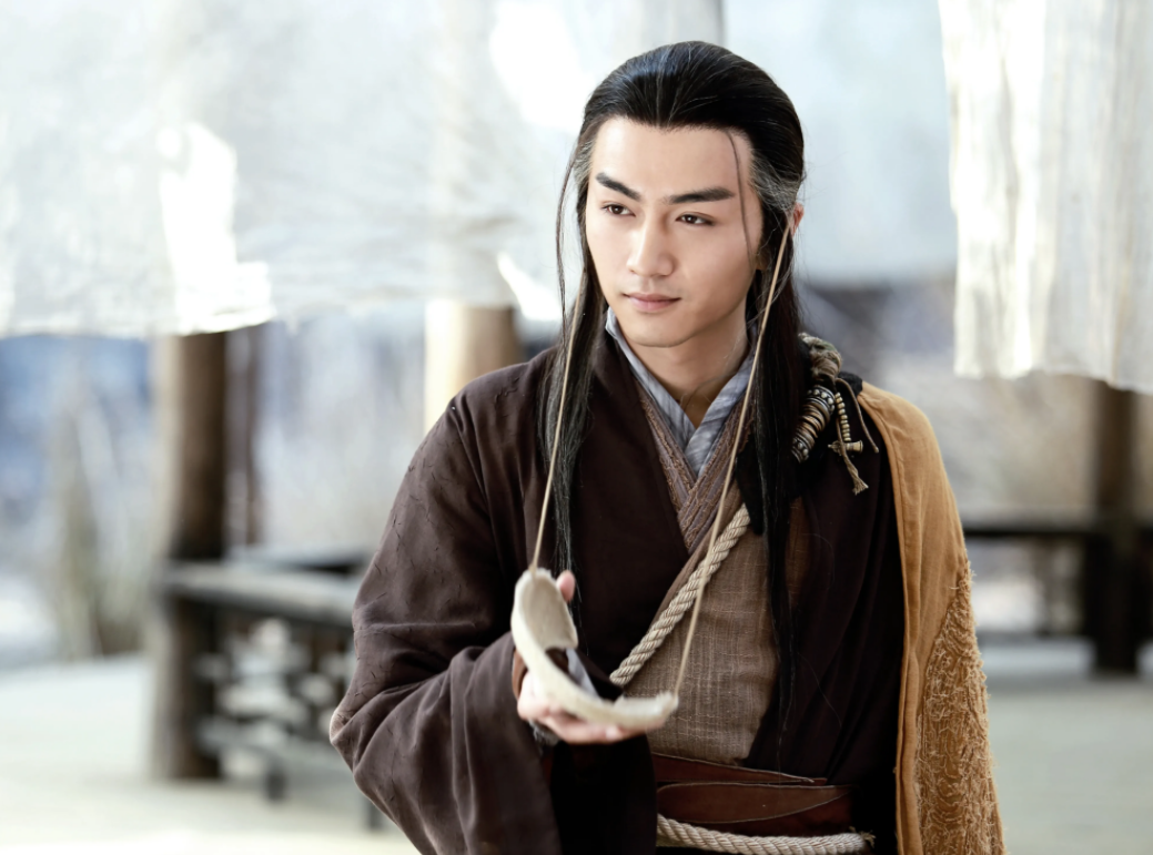 继刘昊然上岸以后，“体制内男友”再添一人，陈晓的身份惹人关注