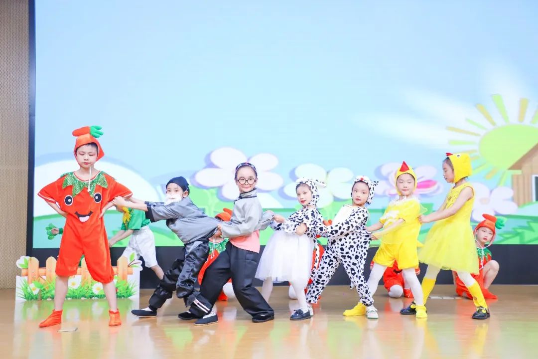 花田花绽，阅读悦心｜双流区黄甲小学举行读书节之阅读表演赛