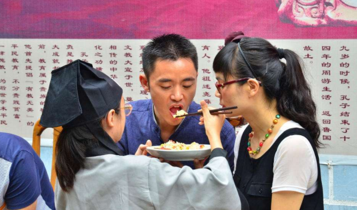 “不允许你考研二战了”，一位母亲最后的反击，却遭到网友抨击