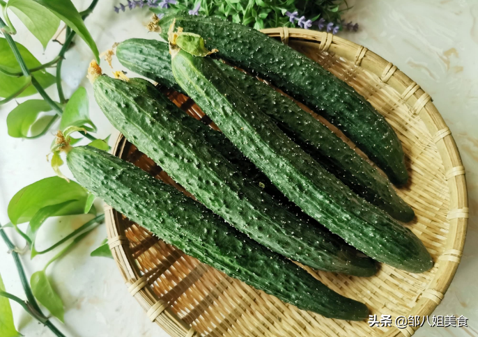 “夏季常吃瓜，物不用抓”，5瓜要多吃，身健康少生病