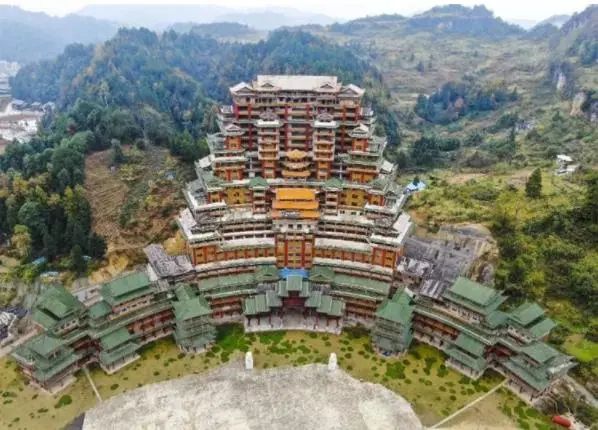 两个2021年中国十大丑陋建筑评选结果重磅揭晓