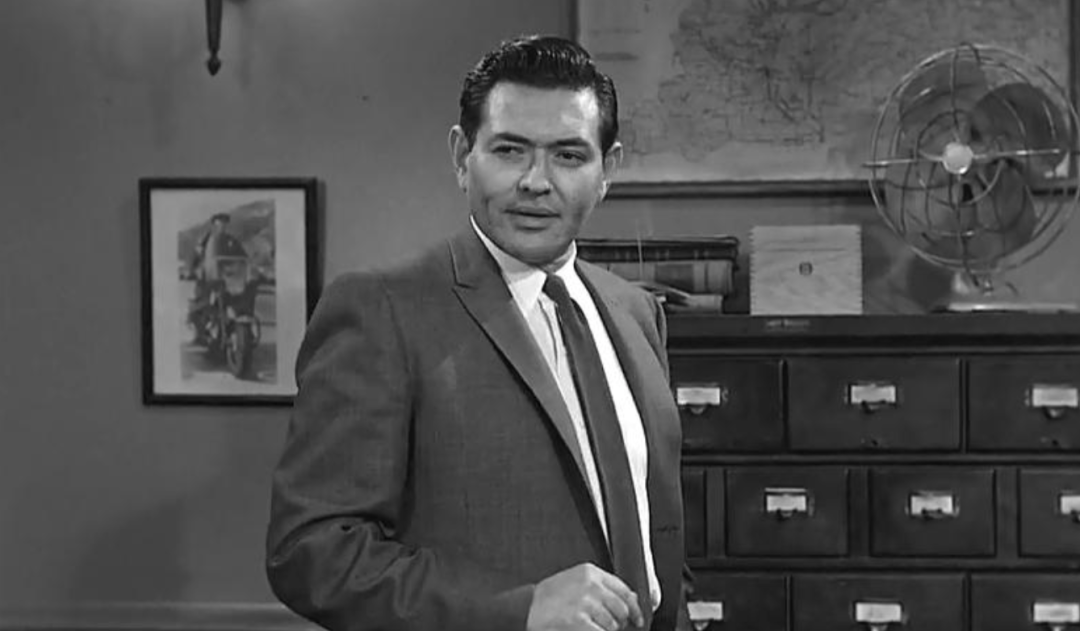 希区柯克的《惊魂记》为什么伟大？因为他在不断地戏弄观众