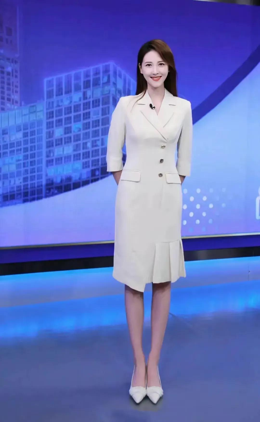 最美主持人李丹儿