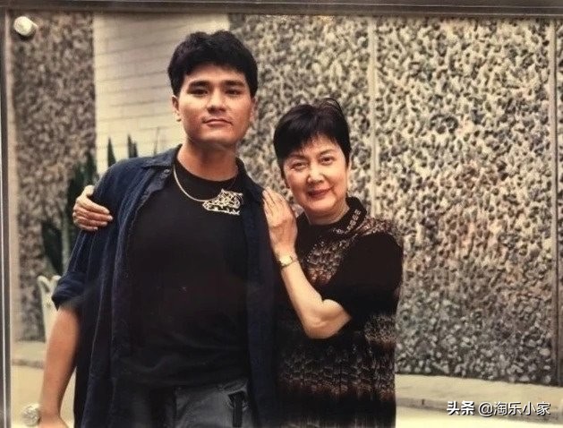 林家栋悉心照顾谢贤获网友大赞，好人事迹回顾哭别夏萍最令人心痛