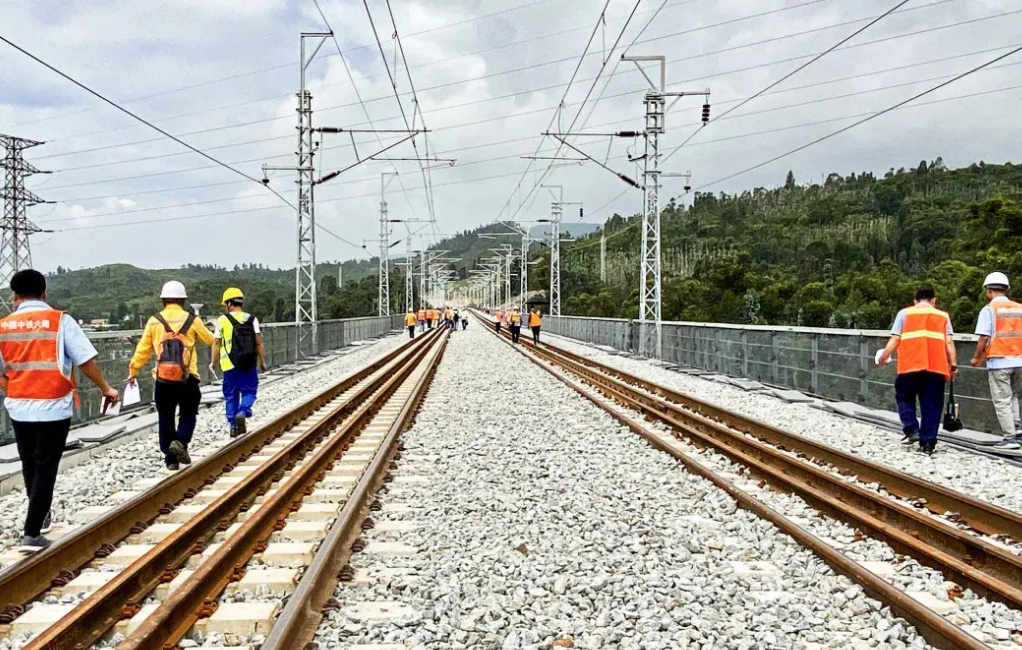 22年中铁五局正式招聘，实习工资7000起，这三类专业优势明显