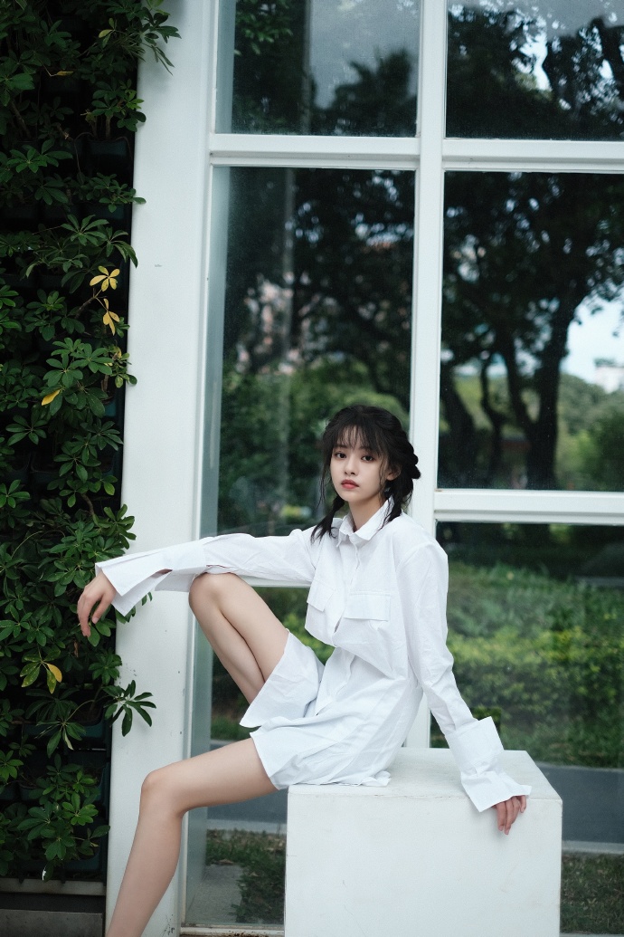 6.7图:刘亦菲 杨幂 周也 任敏 迪丽热巴 陈飞宇 韩庚 杨蓉 檀健次
任嘉伦