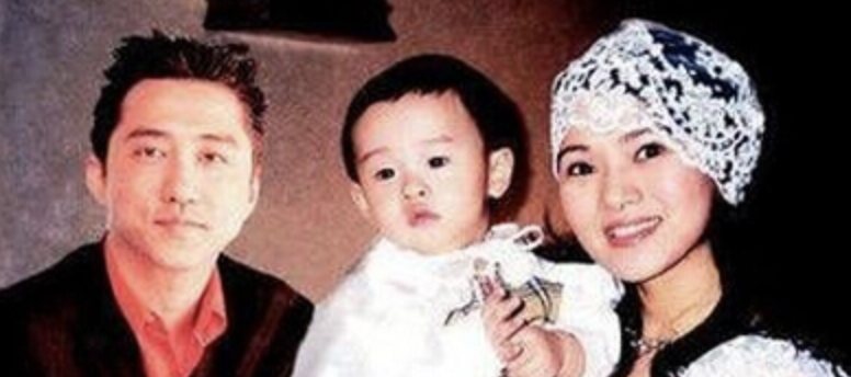 庾澄庆首晒儿子高清正脸，为哈利庆祝20岁生日，父子互动好温馨