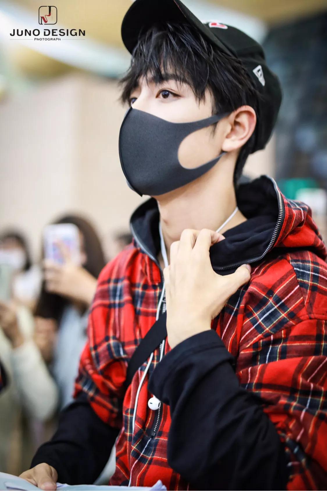 考古肖战:2018年9月—12月机场时间线汇总,今天请叫我收图狂魔