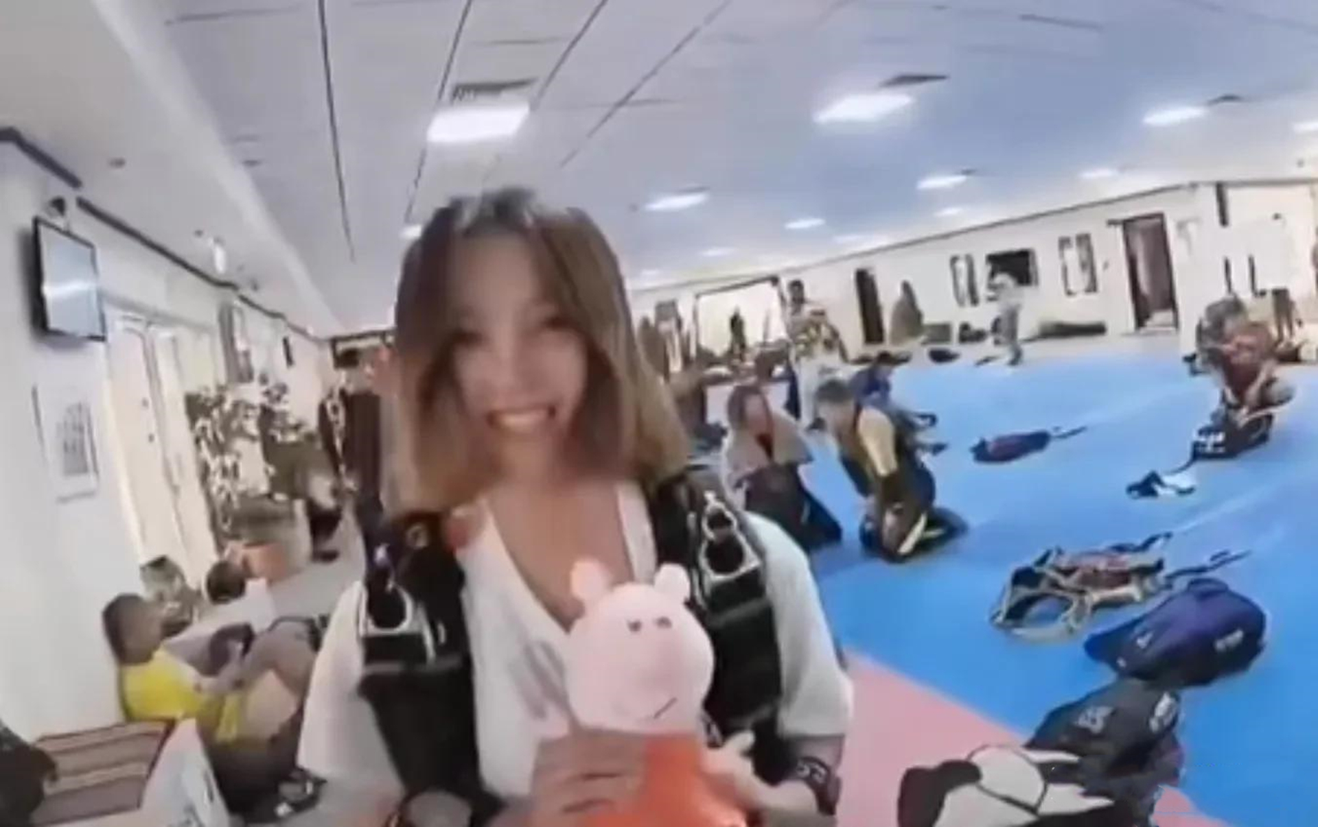 2020年，大学生刘安在天门山翼装飞行时遇难，这项极限运动值得吗