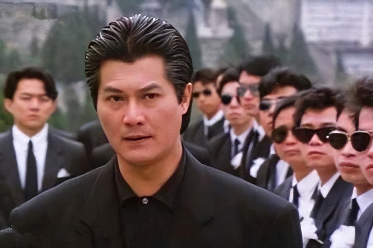 黑帮大佬的美貌女儿：有人隐姓埋名做艺人，有人父亲遗愿不进娱圈