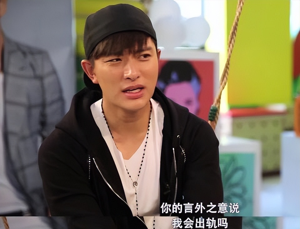 娱乐圈的“半仙”体质：应采儿嘴是真毒，莫小奇预测了半个娱乐圈