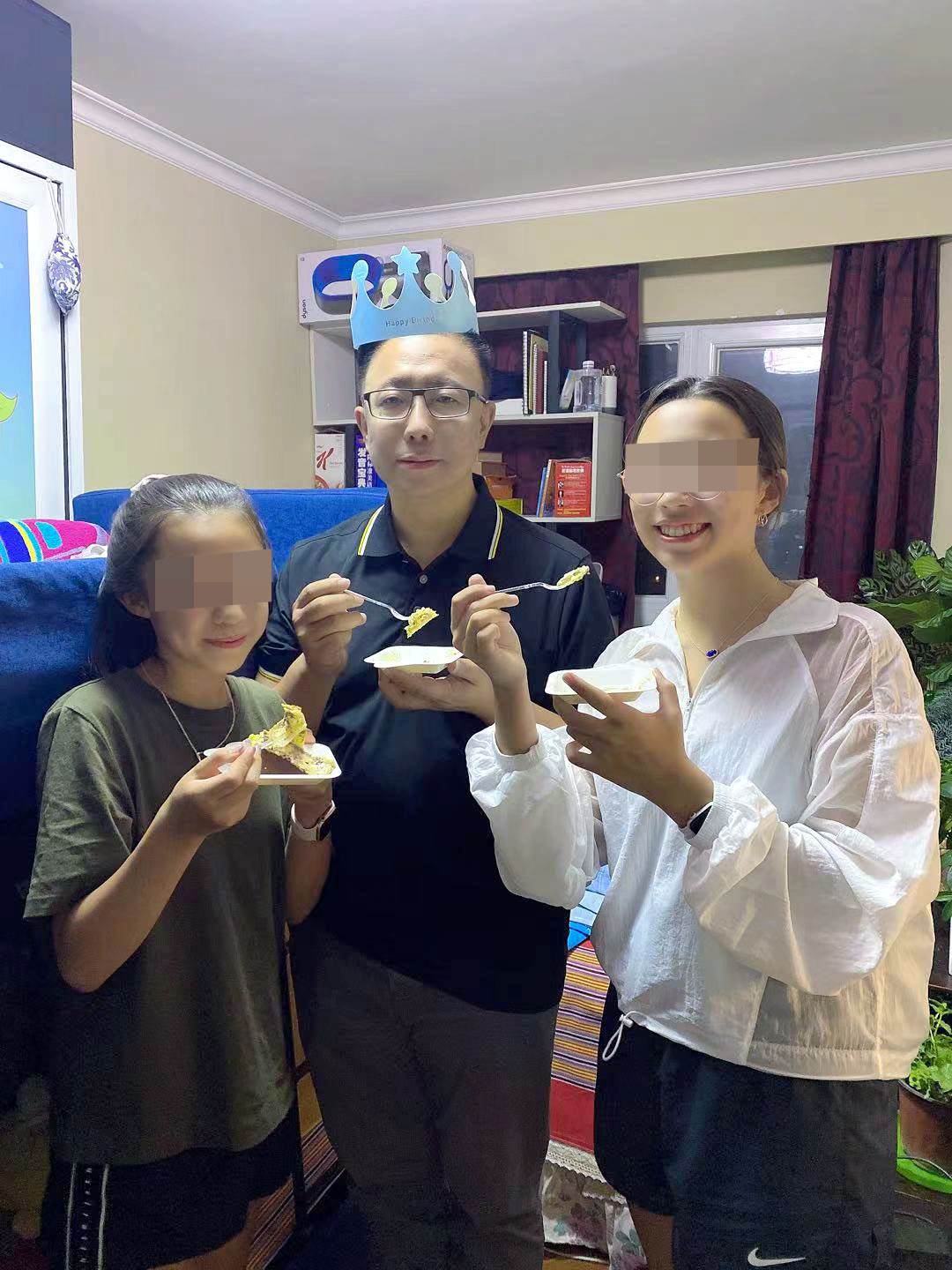 李阳起诉前妻否认“家暴女儿”，称不实言论引发网暴商誉受损，下月对簿公堂，前妻回应称没想到面临诉讼