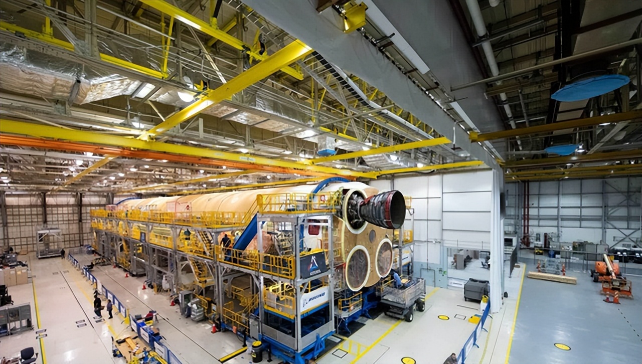 Ժʿ͸¶йƣй¸ó壬սǿд