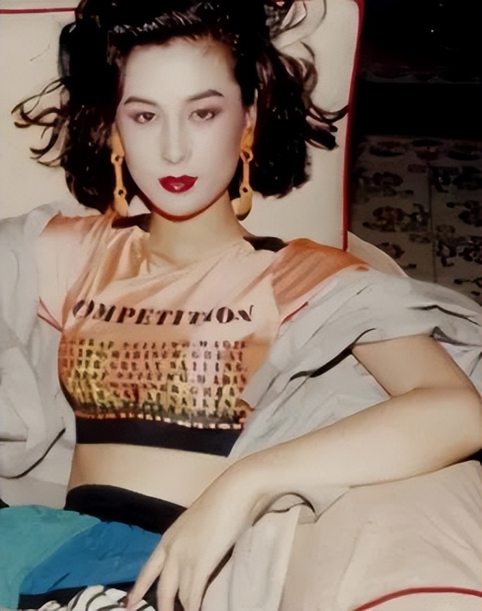 “第一代中国超模”叶继红：不逊色于港姐的美貌，堪称绝代佳人