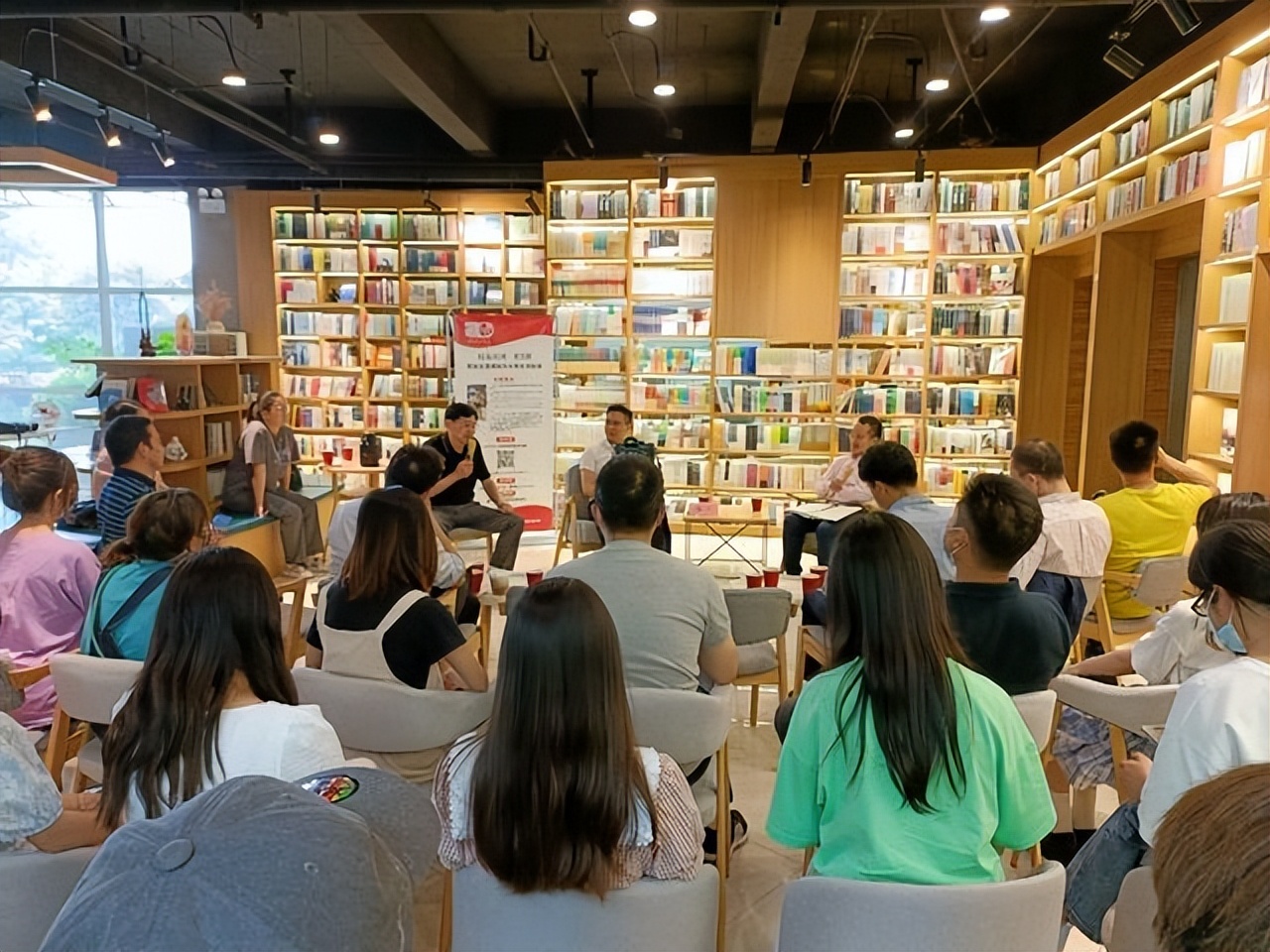 短短两个月，工程院院士、世界冠军、名企董事长，接连“空降”湖北这所大学！