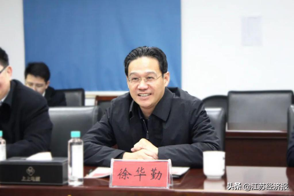 溧阳市领导走访企业，祝贺上上电缆销售突破300亿