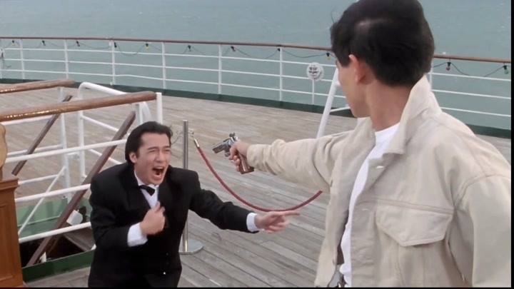 刘德华被爆保镖随身最少8人同行，网友：非常支持，没毛病