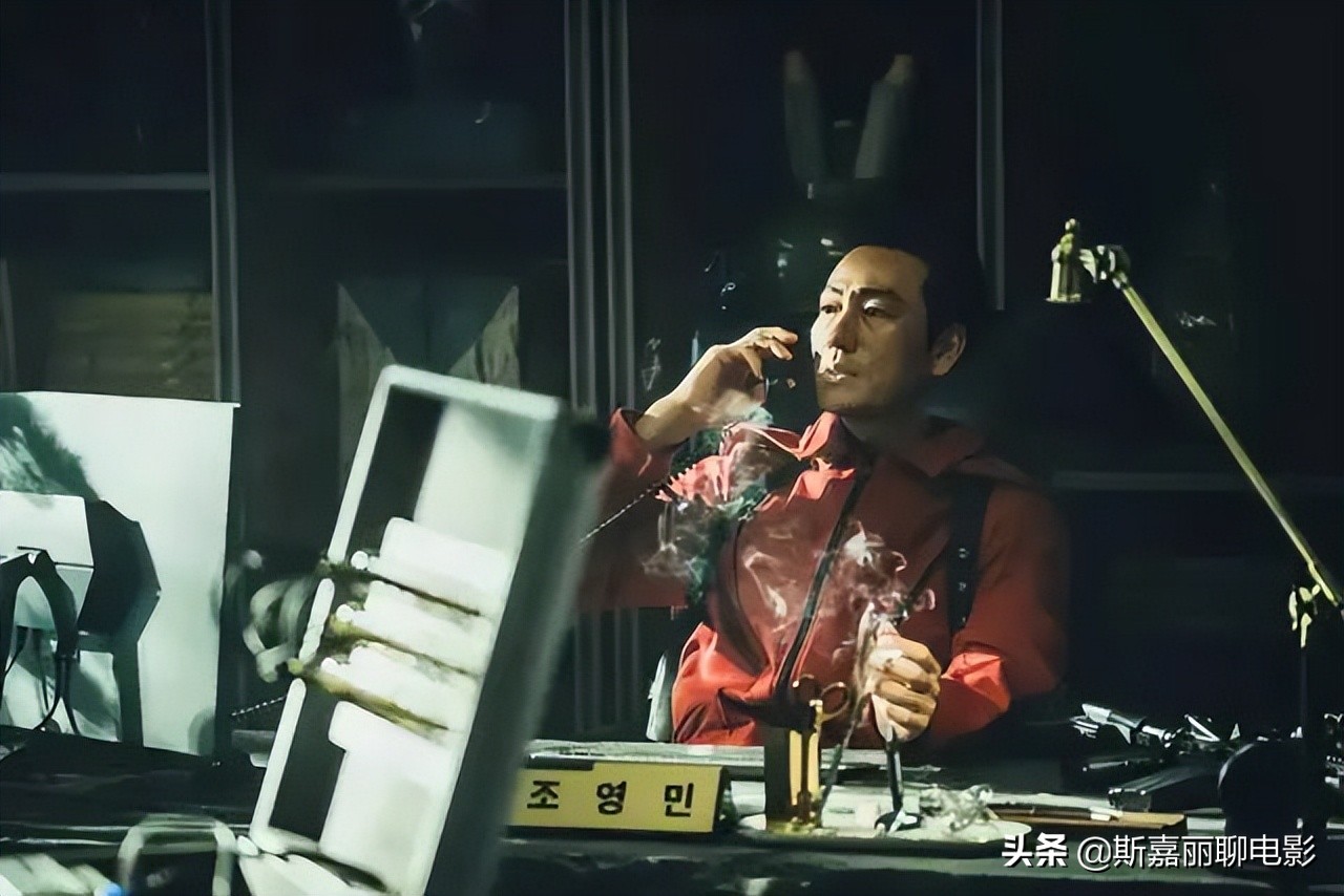 同样是人海战术，把《纸钞屋》和《鱿鱼游戏》对比，差距就出来了