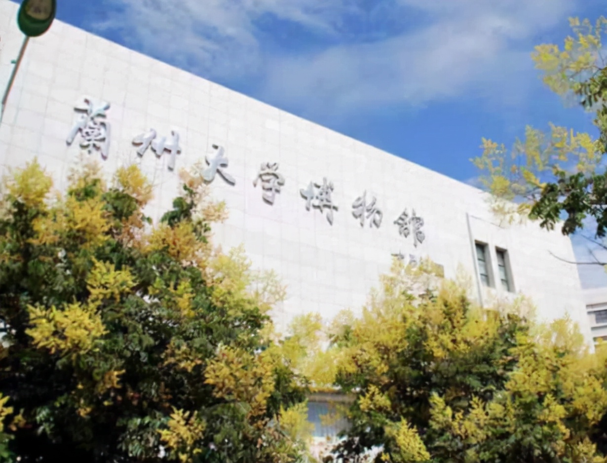 兰州大学vs深圳大学，偏远985和顶尖双非名校，哪个值得报考？