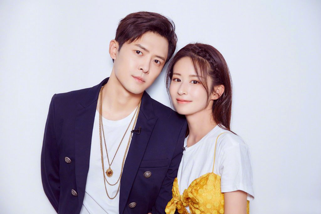 颖儿：父母为了她分居7年，她与丈夫AA制，生完孩子9天就复出拍戏