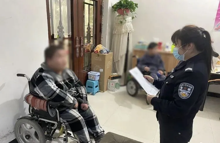 「我为群众办实事」暖心！西安公安灞桥分局狄寨派出所上门为群众办理身份证