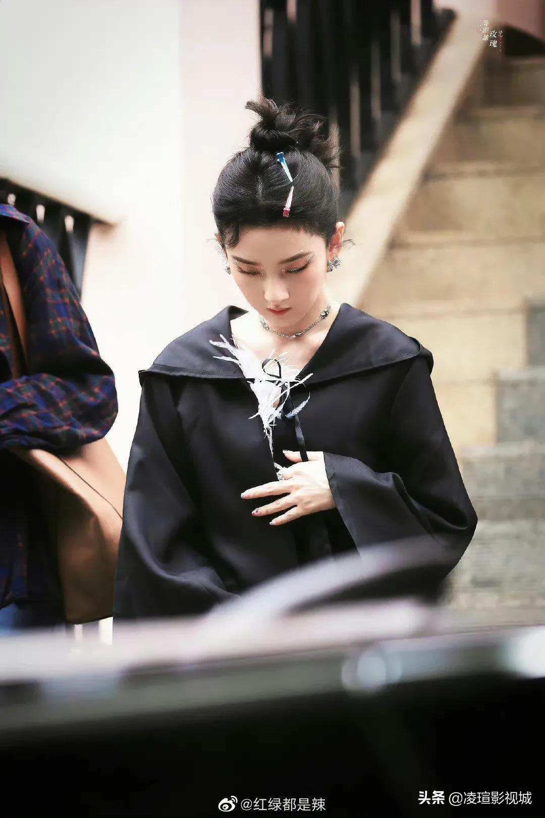 明星壁纸图片分享：宋祖儿（2）