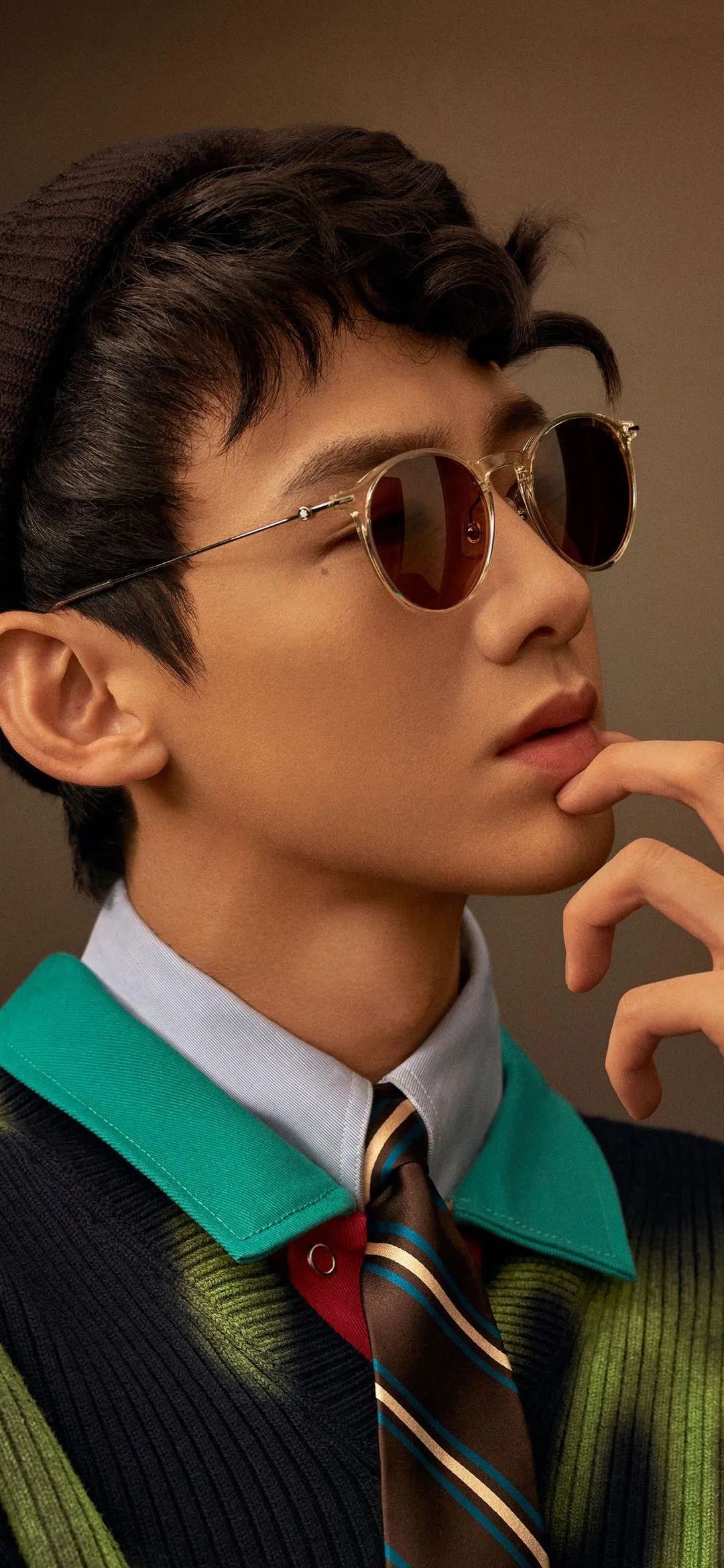 精选男明星壁纸合集｜秦霄贤｜白敬亭｜胡歌｜车银优｜陈立农