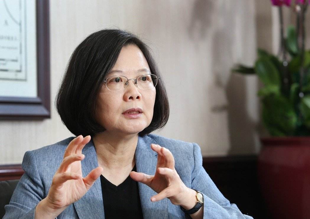 俄乌战争，台当局自以为是乌克兰？俄乌与台海之战不可同日而语