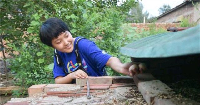 4年前707分上北大，拿到通知书仍在打工的河北女孩，后来准备参军