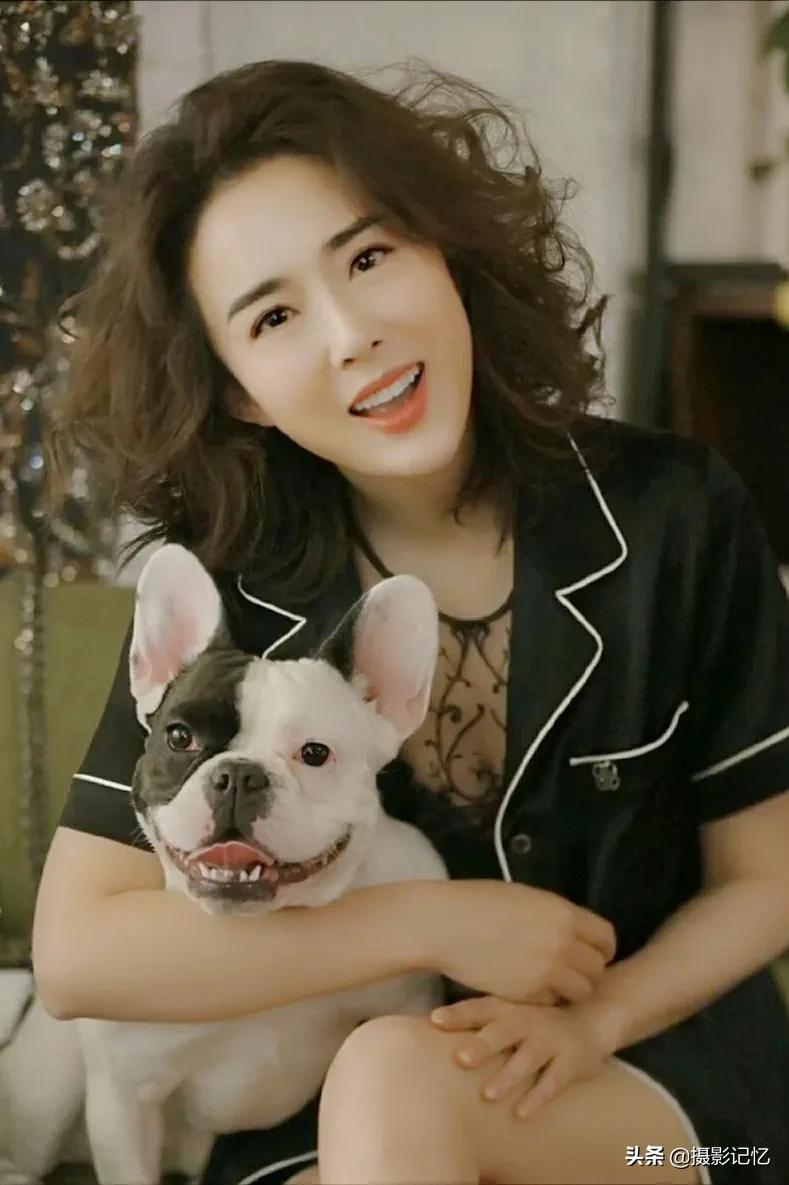 颜丹晨：丹晨与狗狗