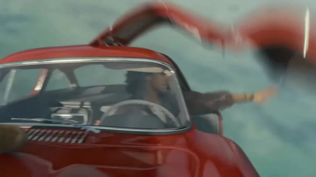 不能飞要翅膀干嘛，电影里这台车真的飞了