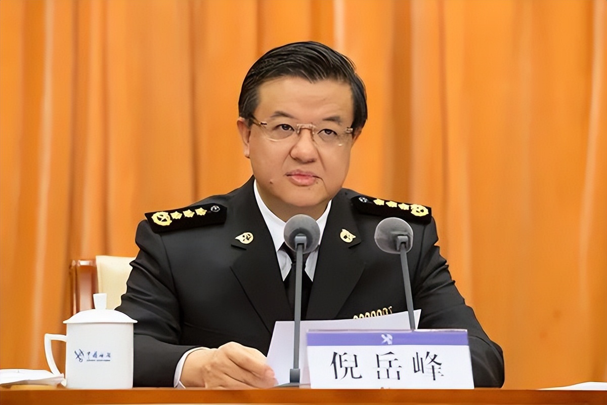 倪岳峰履新河北省委书记，王东峰卸任前一天仍在部署疫情防控工作