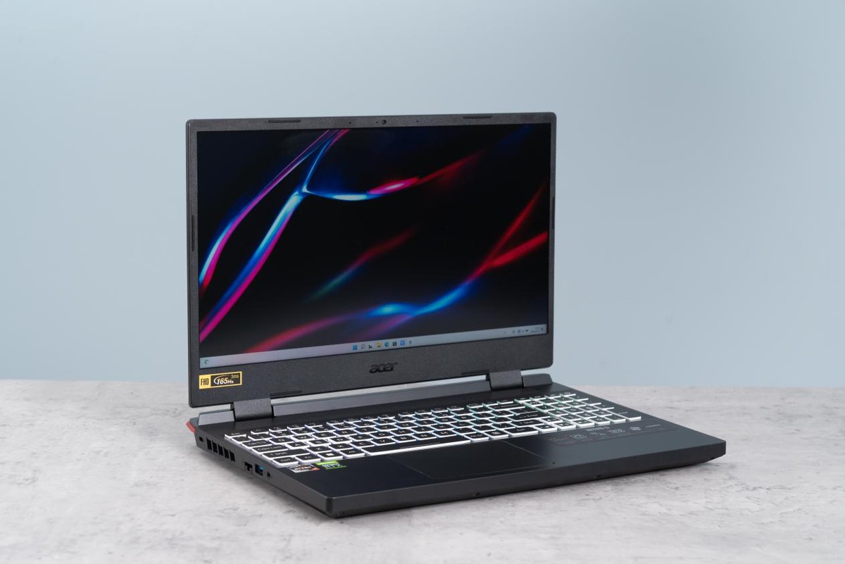 高性价比的满功耗独显游戏本,宏碁暗影骑士·龙测评