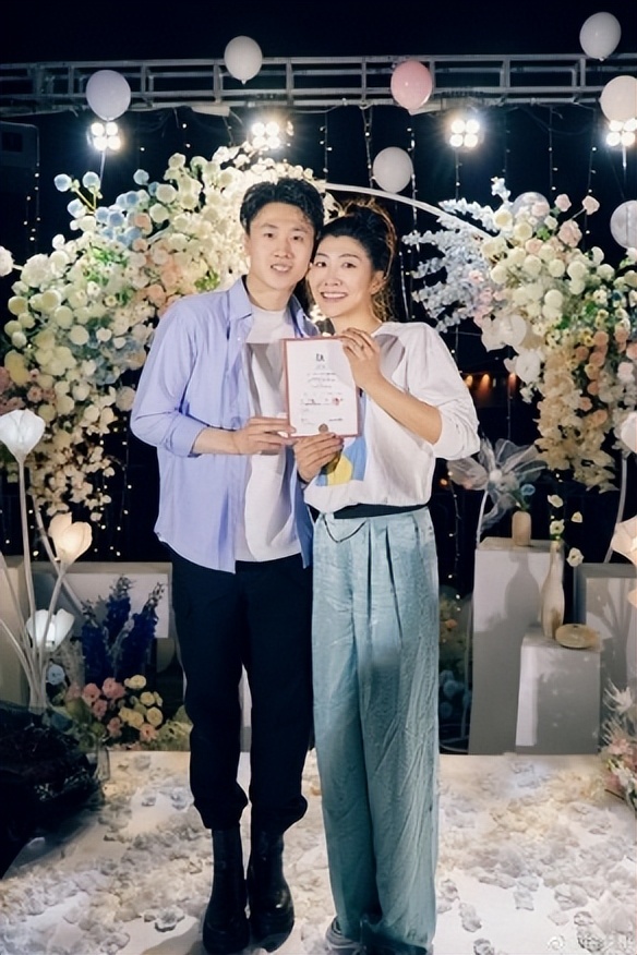 徐梦桃被求婚，DR钻戒成为网友讨论重点