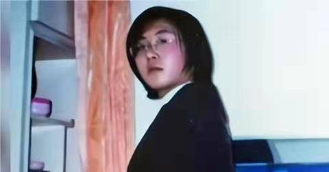 独生女曹茜留学失联17年，父母离世也不回家，怨恨父母控制欲太强