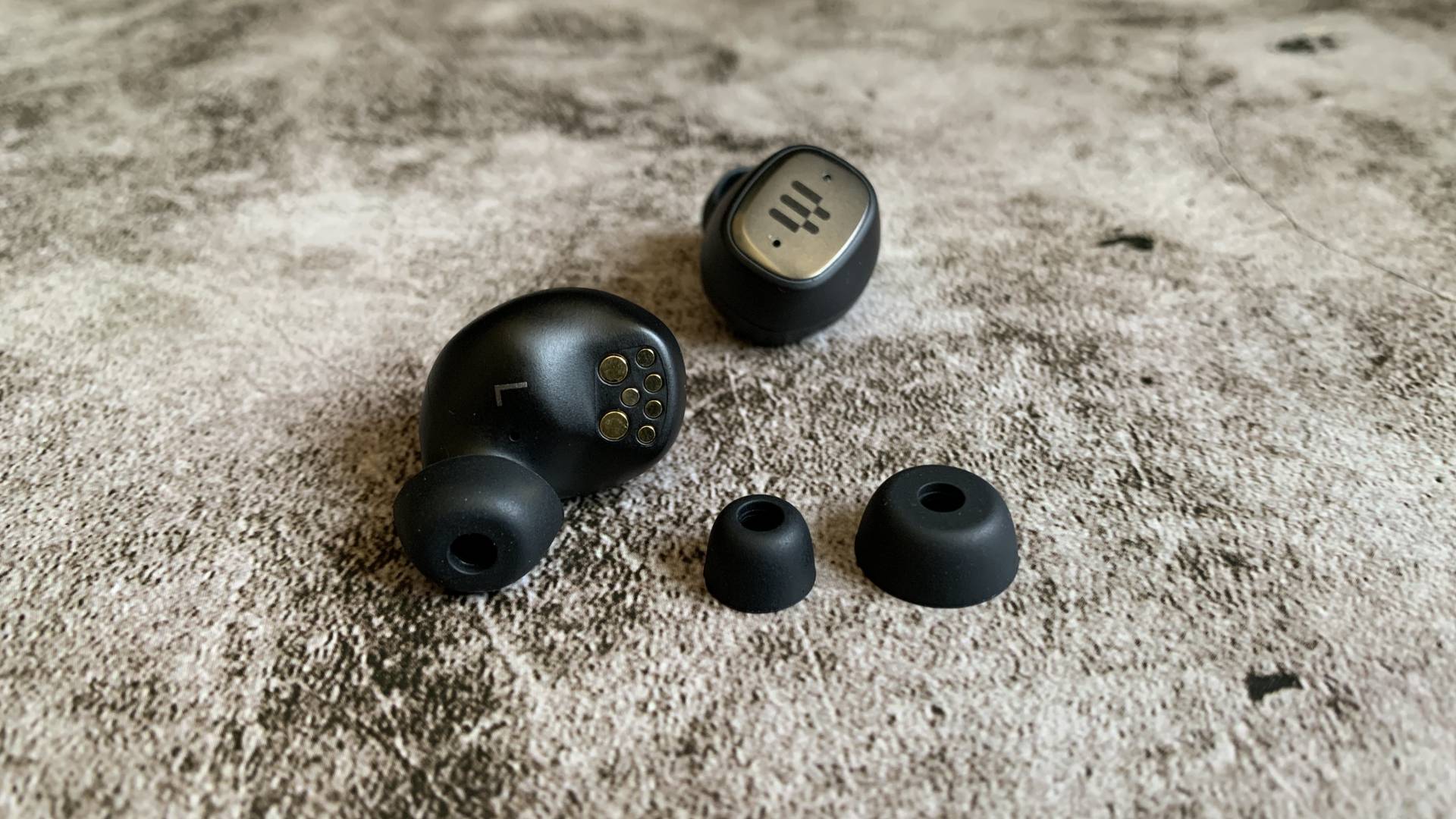 蓝牙耳机不配玩游戏？那是你没试过它！包你满意