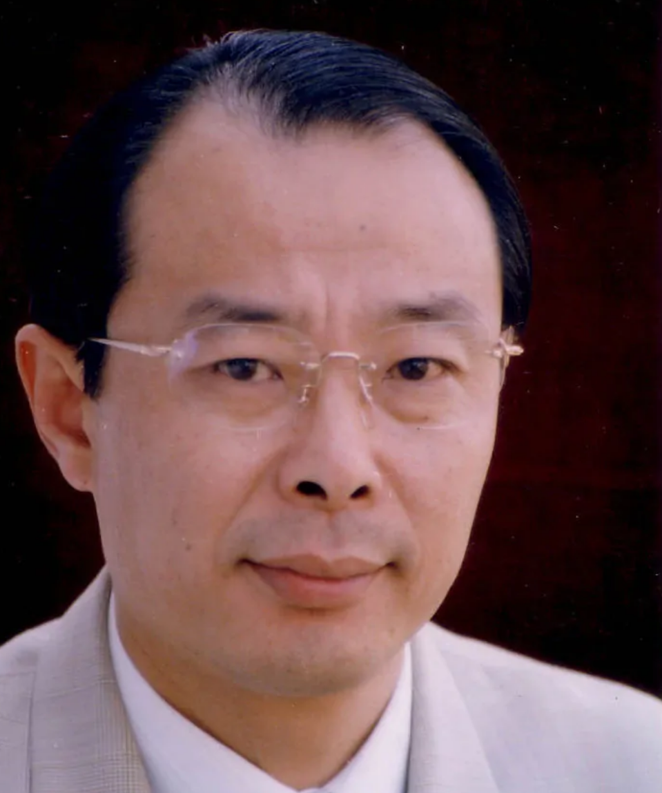 乔羽的传奇一生：与妻子相守68年，儿孙皆为其同行，孙子也已出道
