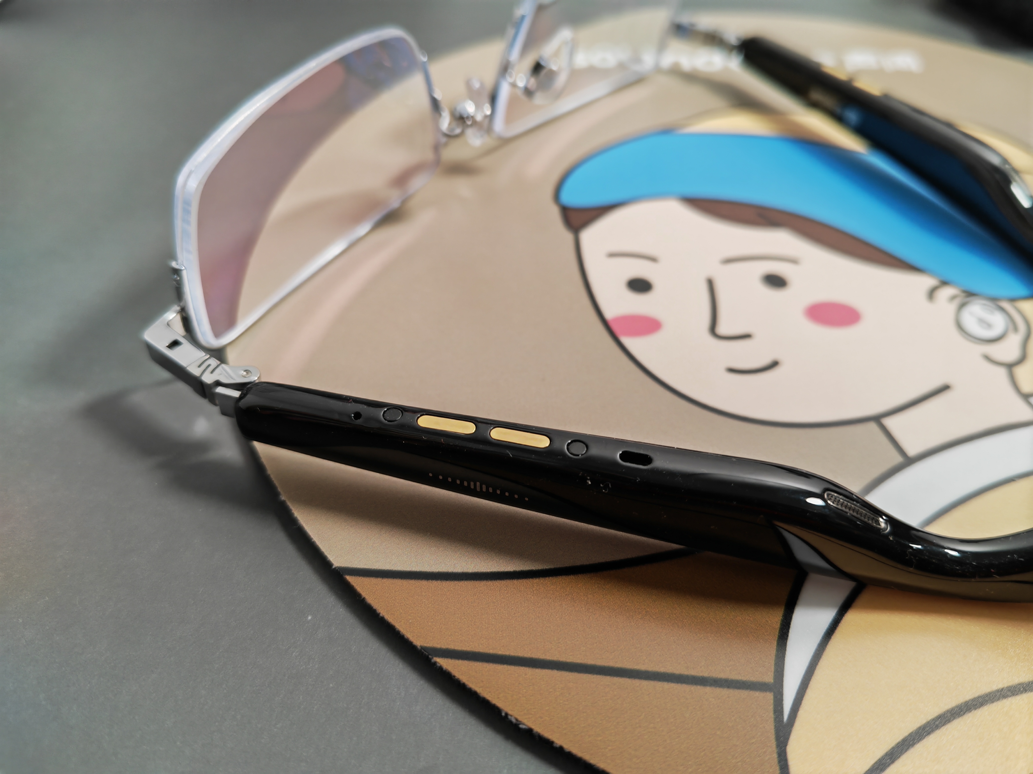 保护听力 听书听歌一镜搞定 喜马拉雅智能眼镜