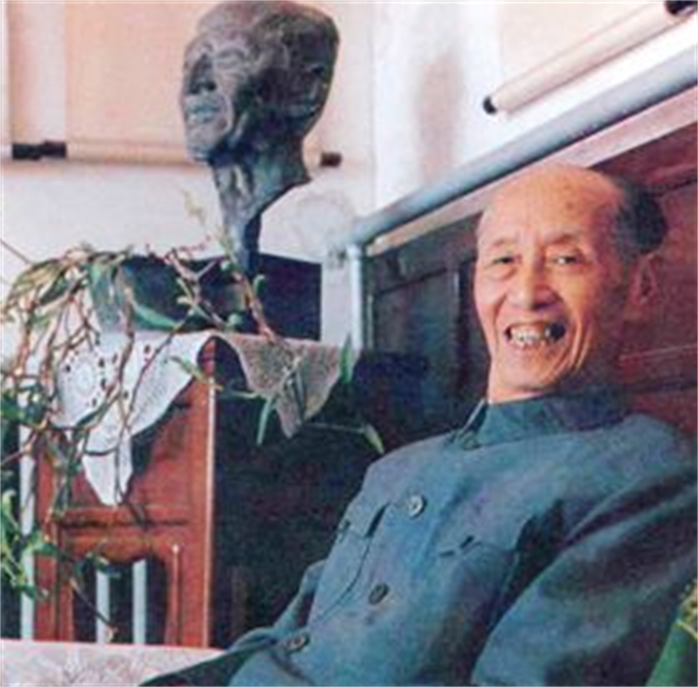 高考数学交白卷，作文只写28字，大学校长看到试卷后：你被录取了