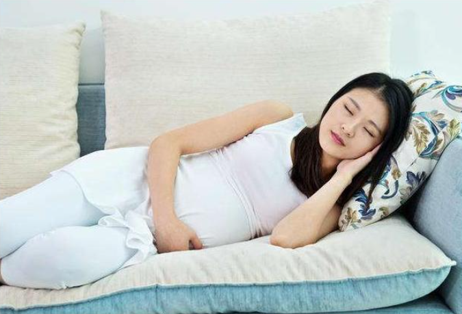 男宝宝尿频原因分析：为什么小男孩比小女孩更容易出现尿频现象