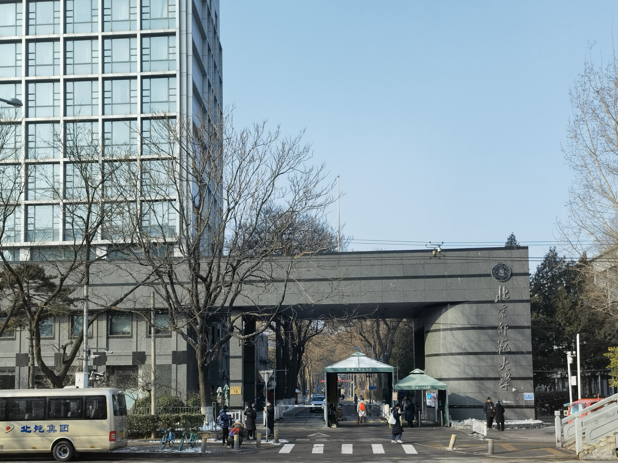 高颜值扎堆的大学专业，不需要文化课成绩太好，不毕业就能把钱赚