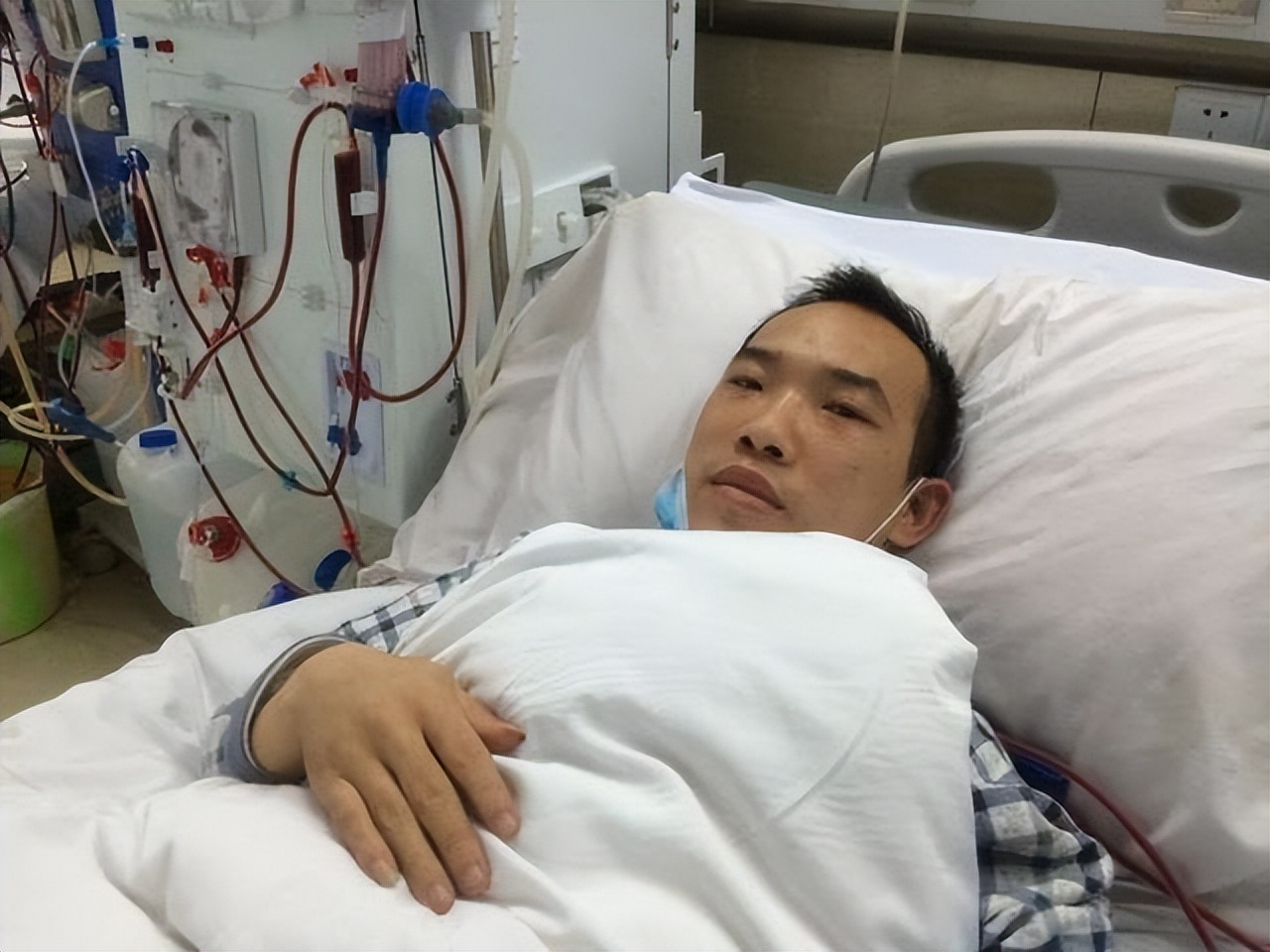 为何“尿毒症”越来越多？劝告：5物尽量少吃，或利于肾脏健康