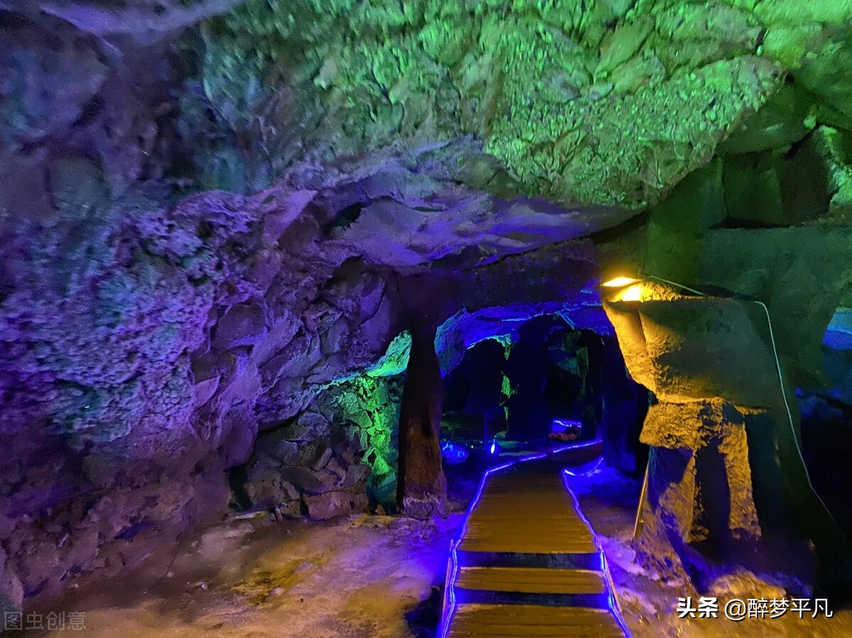 五大连池世界地质公园（黑龙江５A级景区）