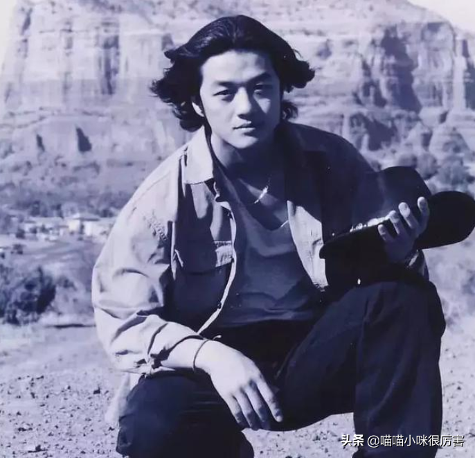 怪不得李亚鹏会娶小19岁的妻子，看了他历届的女友，就全明白了