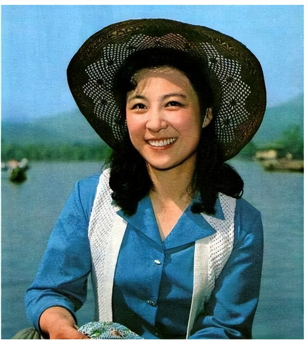 “天下第一嫂”王馥荔：丈夫为她写保证书，儿子王骁是最大的骄傲