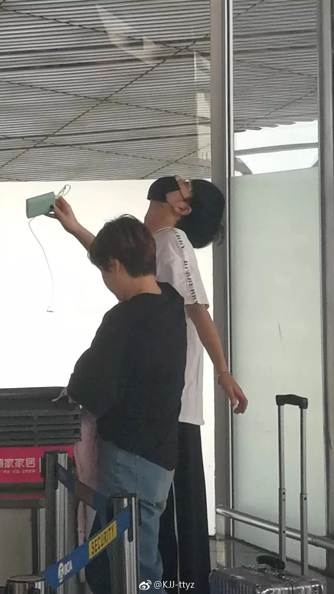 考古肖战:2018年9月—12月机场时间线汇总,今天请叫我收图狂魔