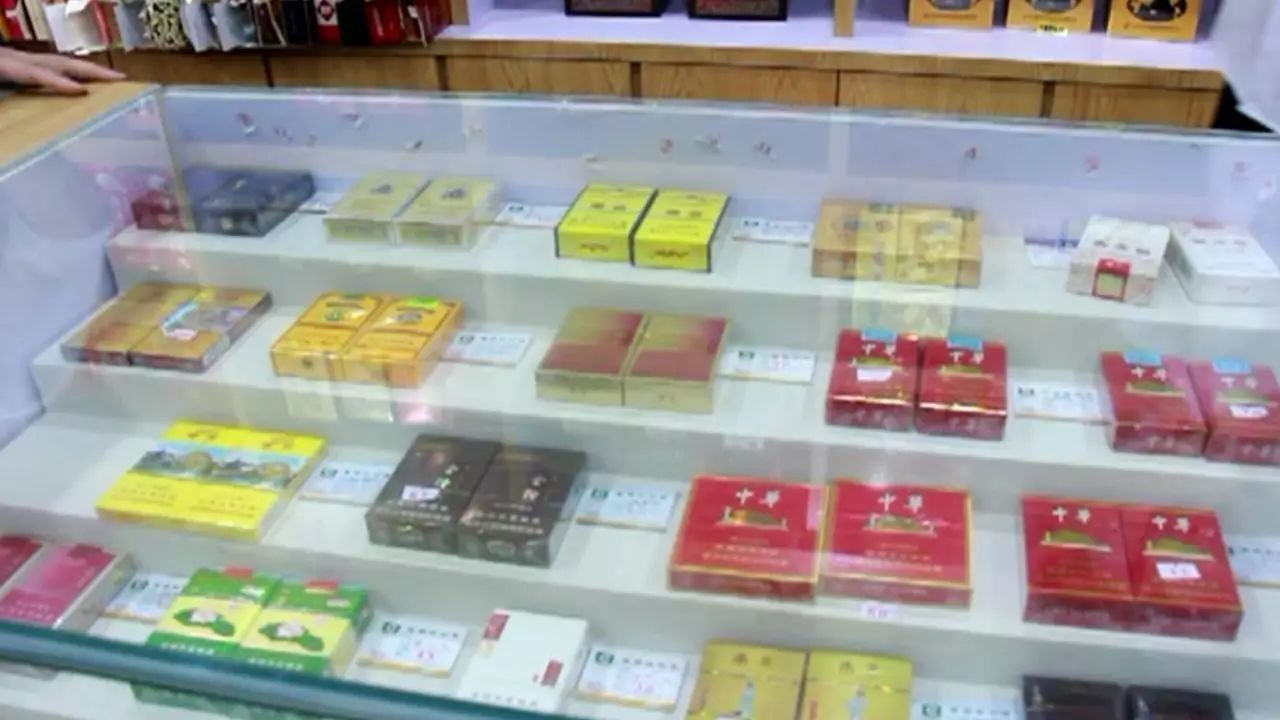 杀害五十多人！中国第一悍匪全国通缉，死刑前还拖5名情人下水