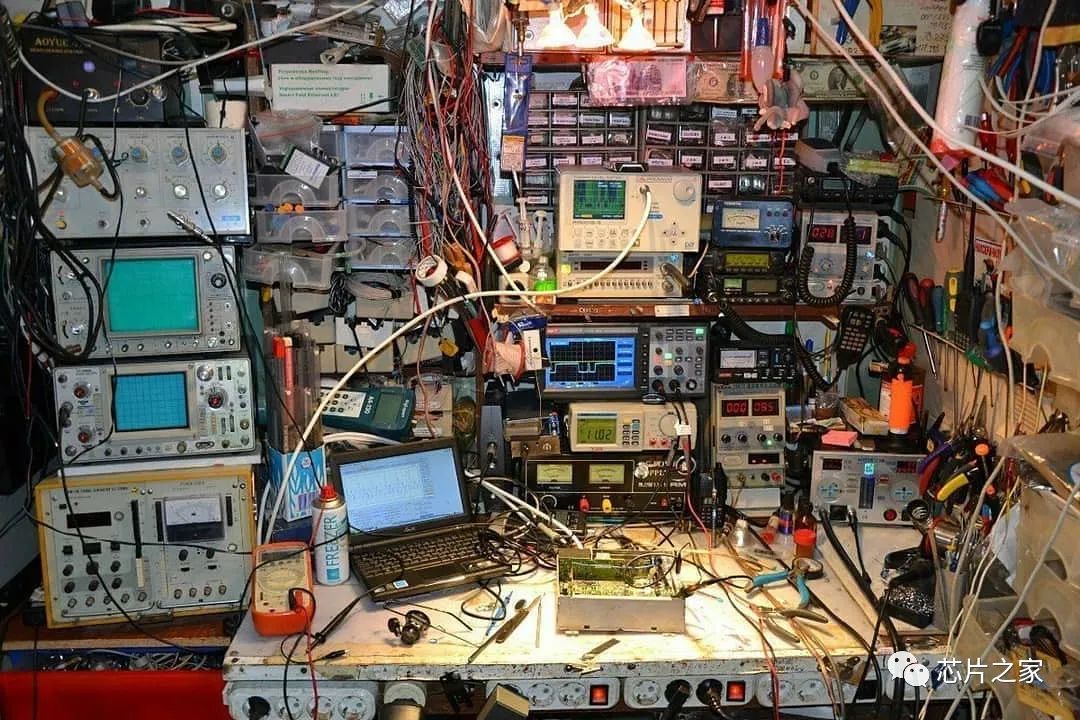 明明是同事，为何离职前要在可调电源上动手脚