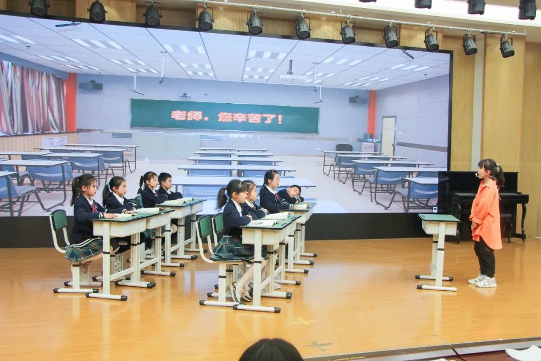 花田花绽，阅读悦心｜双流区黄甲小学举行读书节之阅读表演赛